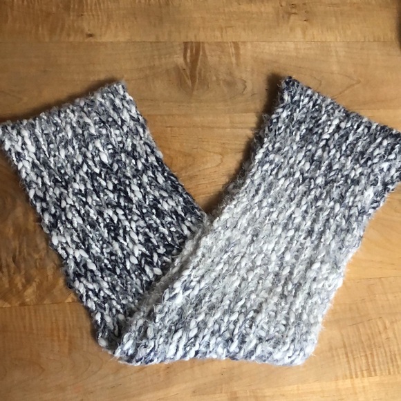 NWT Infinity Scarf - Picture 2 of 5